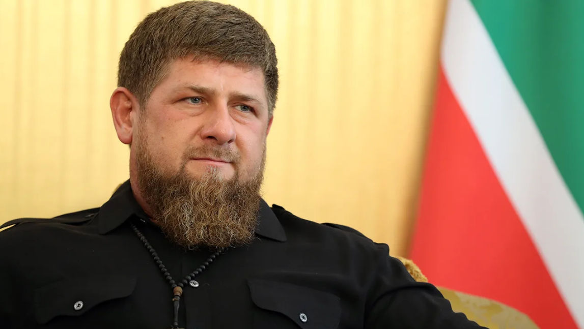 Кадыров потребовал снять санкции с его семьи в обмен на пленных бойцов ВСУ.