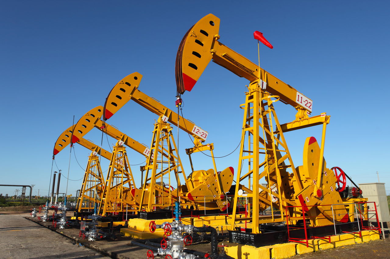Запасы нефти в США сократились за неделю на 7,373 млн баррелей.