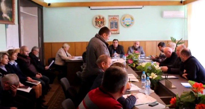 Примара Вулканешт атакуют за борьбу против аптечной мафии.