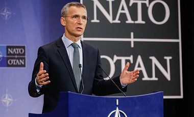 Генеральный секретарь НАТО Йенс Столтенберг резко осудил запуск КНДР баллистической ракеты и призвал к глобальной реакции.