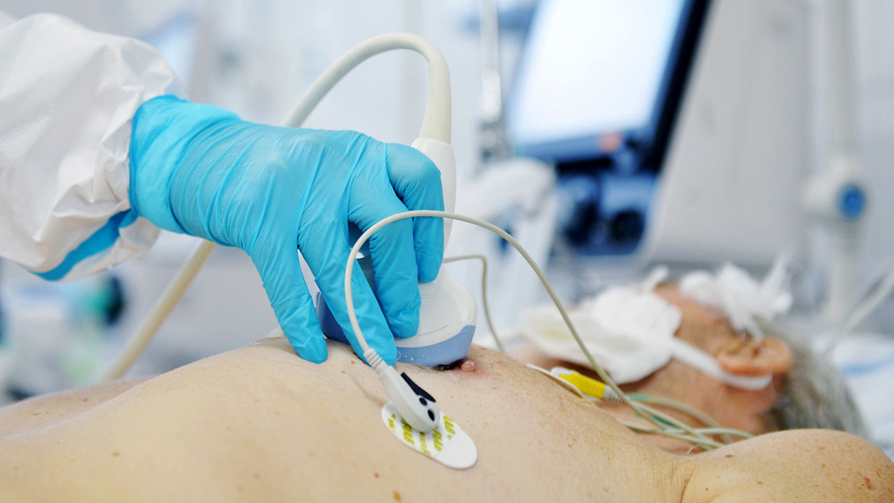 Republica Moldova va primi echipamente moderne pentru tratamentul cancerului în regiuni.
