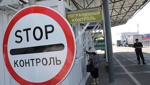 Армянский городской суд оштрафовал на 20 тысяч рублей гражданина Молдовы, который попытался попасть в Крым по фальшивому паспорту.