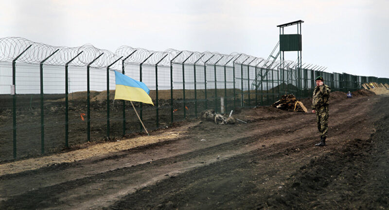 На Украине не исключили, что Киев может построить в Донбассе стену.