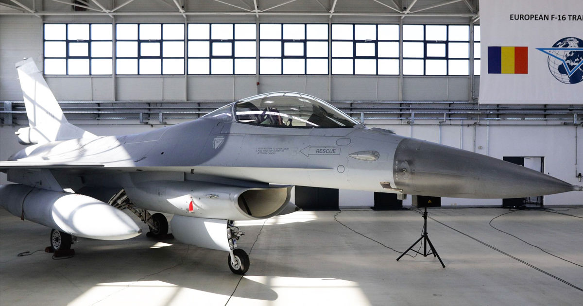 România a mai primit un avion F-16 achiziționat din Norvegia.