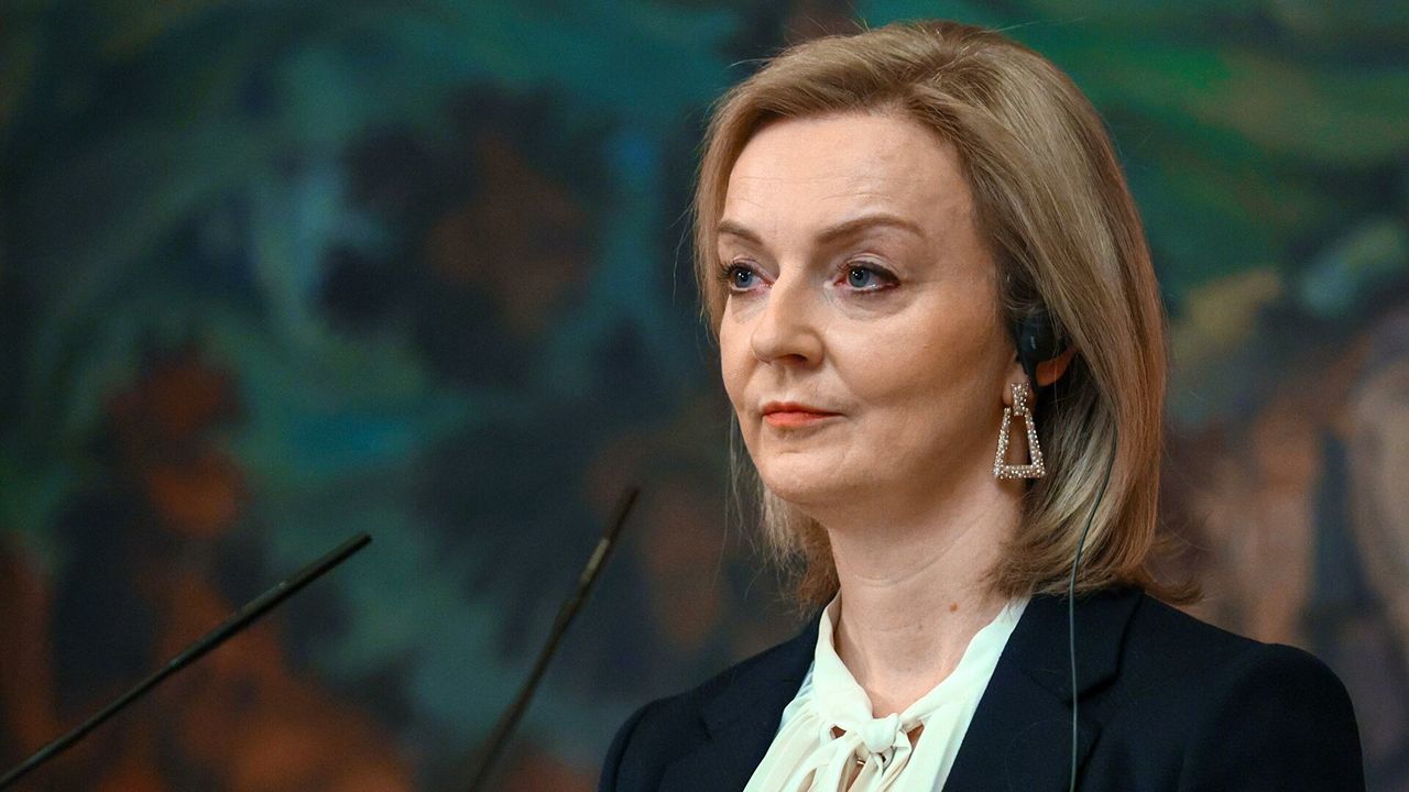 Глава британского МИД: Страны G7 готовят новый пакет санкций против РФ.
