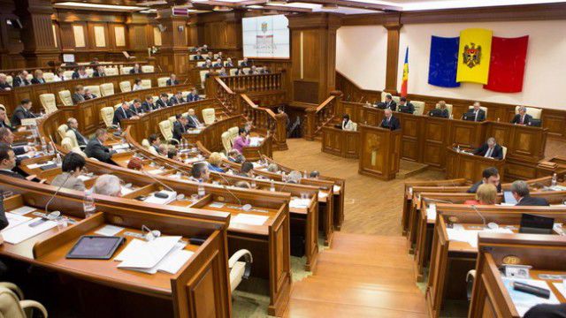 Expert: Moldova are nevoie de o orientare politică externă clară