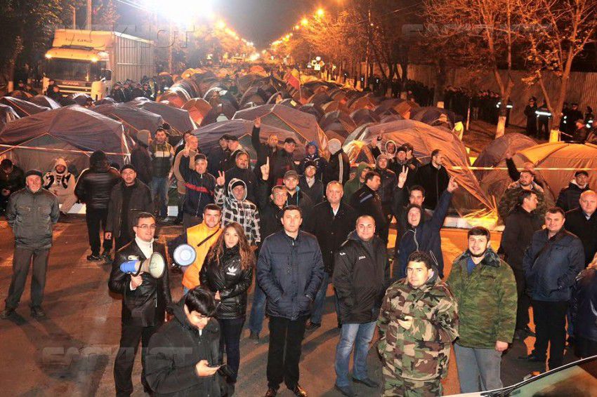 Додон: "Это еще одно предупреждение властям. Все было сделано в рамках законодательства".