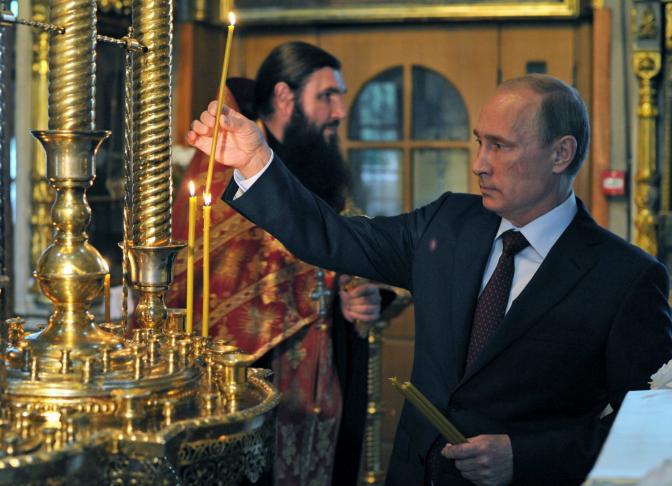 Политика Владимира Путина направлена на реализацию собственных интересов страны, считает испанский публицист Хосе Хавьер Эспарса.