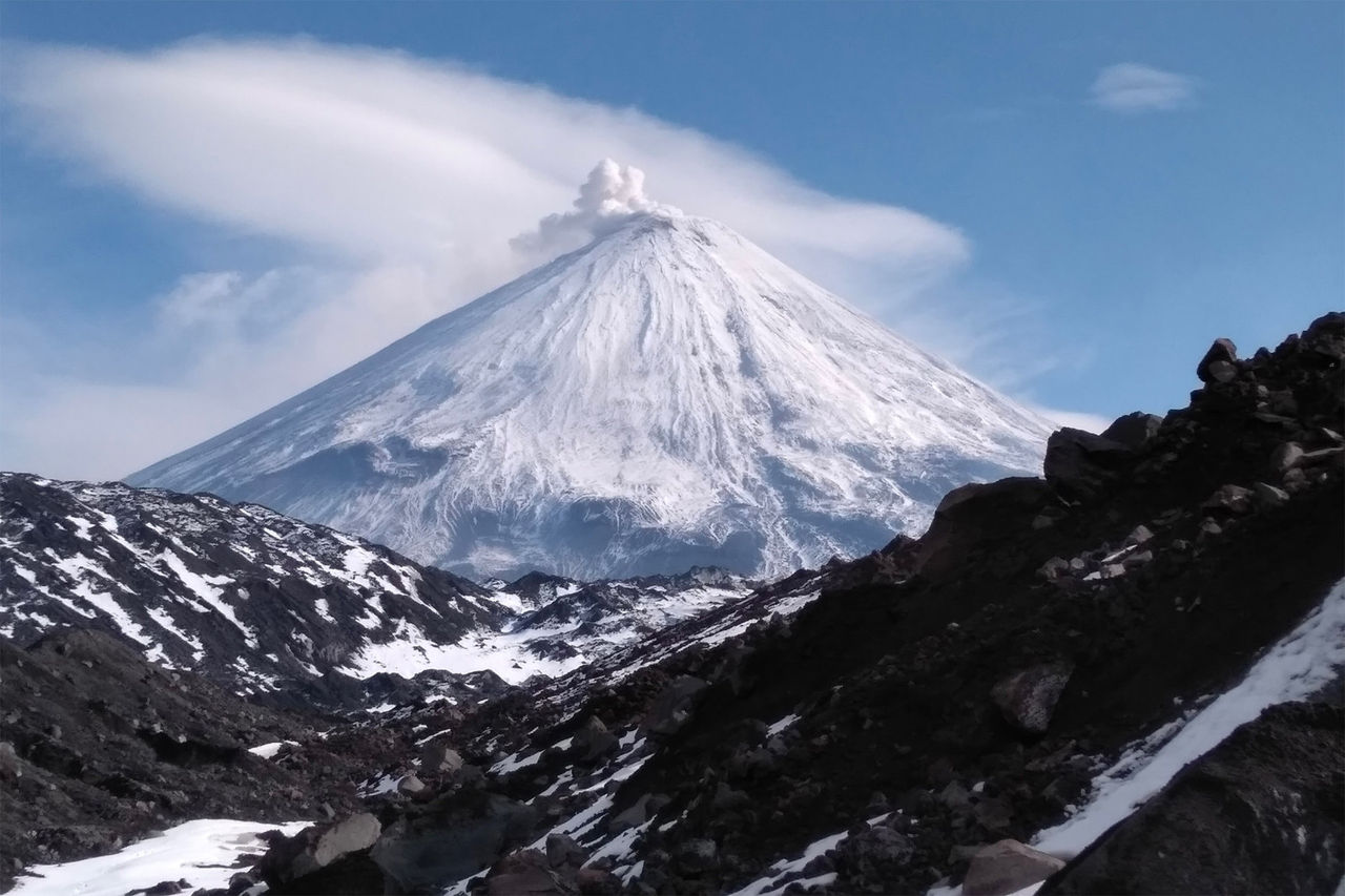 Cercetătorii au învățat să prezică erupțiile vulcanice după alunecarea ghețarilor.