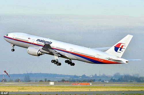 Командир самолета Malaysian Airlines, возможно, сознательно разбил самолет.