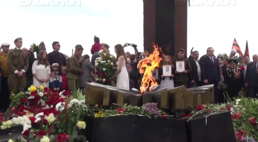 Мемориал воинской славы "Вечность" стал конечной точкой шествия более чем 25 тысяч граждан.