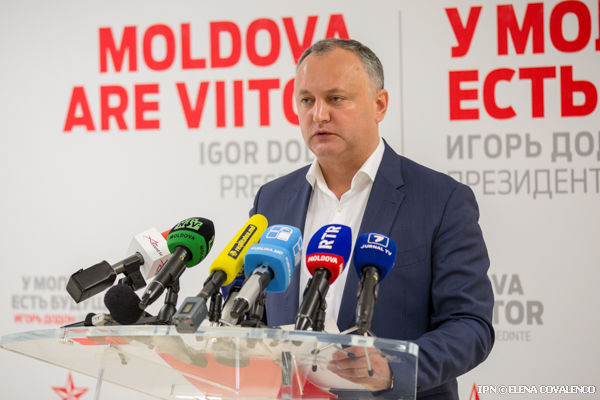 Igor Dodon a dat asigurări că primul lucru pe care îl va face dacă va ajunge preşedinte, va fi anularea legii prin care a fost pusă în sarcina cetăţenilor returnarea banilor furaţi din sistemul bancar.