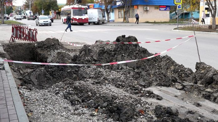 Жители Бельц страдают из-за перебоев с водой: трубы слишком старые.