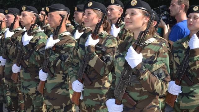 Национальная армия Молдовы оказалась богатой на близнецов.