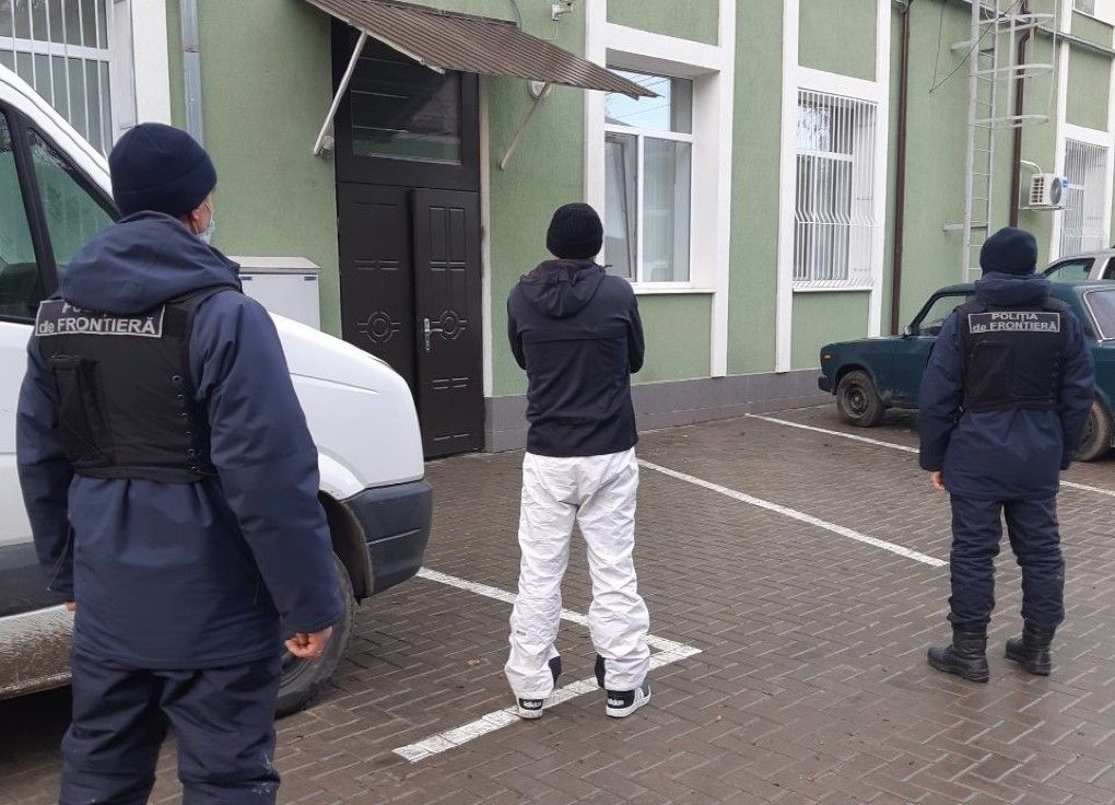 Молдаванин пытался незаконно пересечь госграницу и попасть на Украину.
