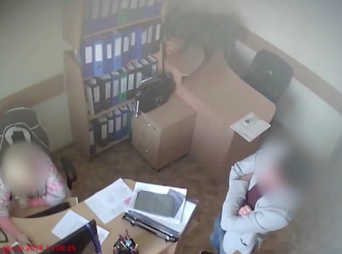Одиннадцать сотрудников муниципального центра общественного здоровья были задержаны сотрудниками НЦБК.