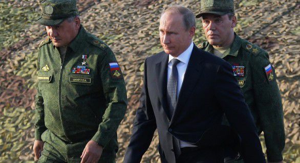 Vladimir Putin a semnat un decret privind punerea în aplicare a planului de apărare a Rusiei pe perioada 2016-2020.
