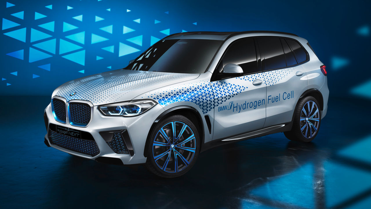 BMW начала выпуск водородного кроссовера iX5 Hydrogen.