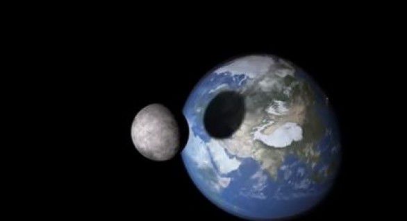 Este foarte puţin probabil să se întâmple aşa ceva, însă dacă Luna ar lovi Pământul situaţia nu ar fi prea plăcută.