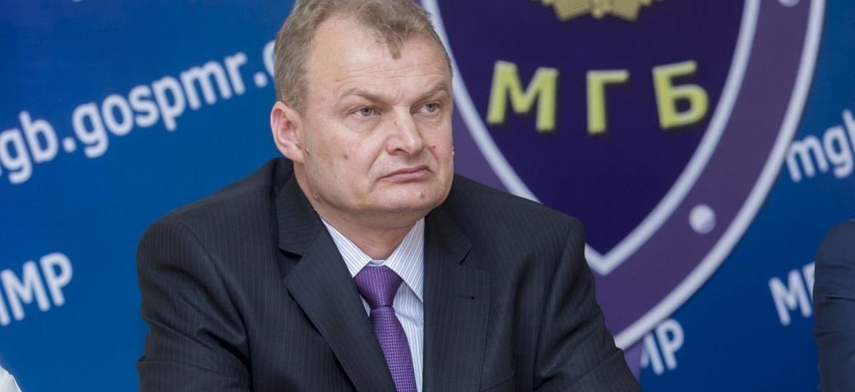 Валерий Гебос работал до 2007 года в пограничных войсках ФСБ. 