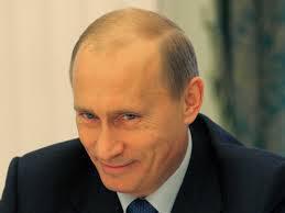Pentru ca nu s-a tinut de cuvant, Andrei, ajuns la 16 ani, refuza sa poarte cadoul pretios primit in dar de la Vladimir Putin.