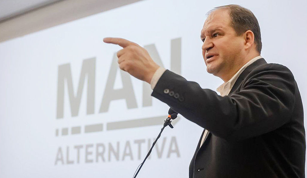 Ceban: Când s-a votat pentru salariul profesorilor, PAS și socialiștii au părăsit sala.