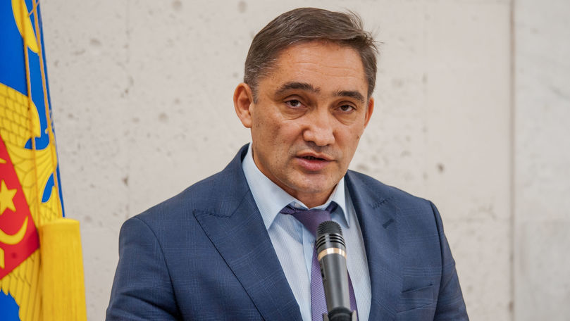 Стояногло официально зарегистрирован кандидатом на пост президента.