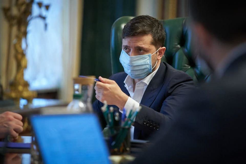 Зеленского вынудили рассматривать петицию о запрете 5G на Украине.