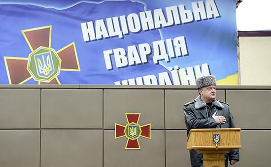Порошенко подчеркнул, что украинские военные будут иметь высокий уровень обеспечения. Фото: Reuters