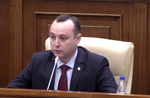 Vlad Bătrîncea spune că o eventuală modificare a Codului Electoral ar putea fi posibilă abia după 2018.  