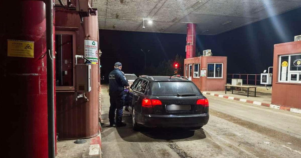 O moldoveancă dată în căutare pentru trafic de persoane, prinsă la vama Stânca.