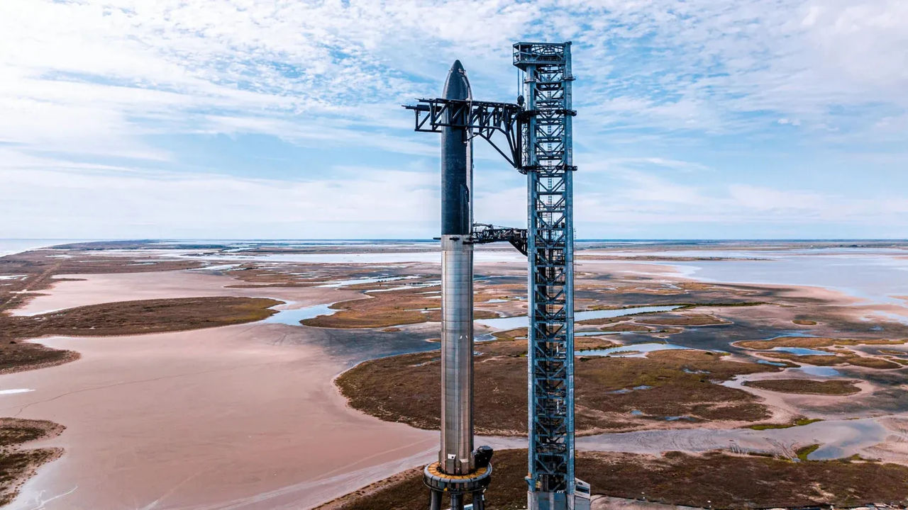 SpaceX хочет запустить пять кораблей на Марс до 2026 года.
