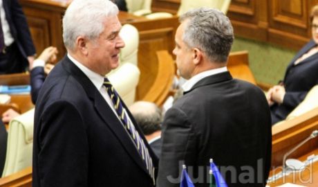 Владимир Плахотнюк был вынужден подолгу ждать приема у Воронина. Фото: jurnal.md