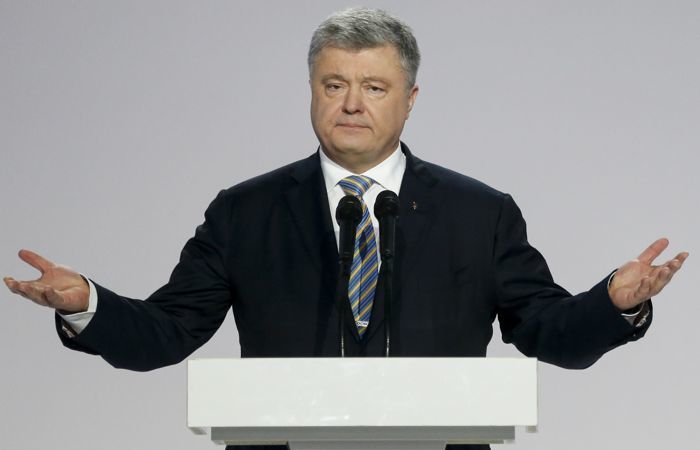 Порошенко заявил о необходимости увеличить присутствие НАТО в Черном море.