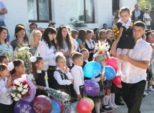 Десятки лицеев столицы могут остаться без X-ого класса.