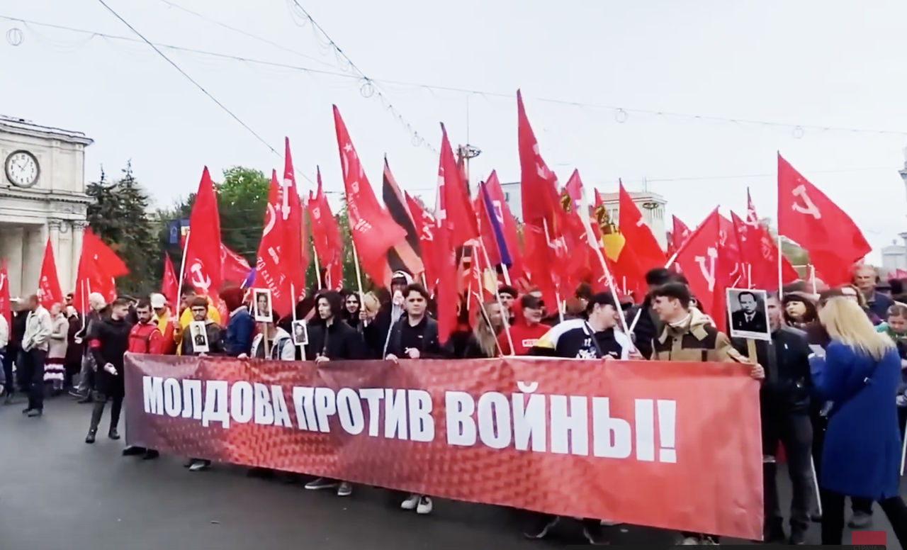 Marșul de Ziua Victoriei va fi fără drapele de partide.