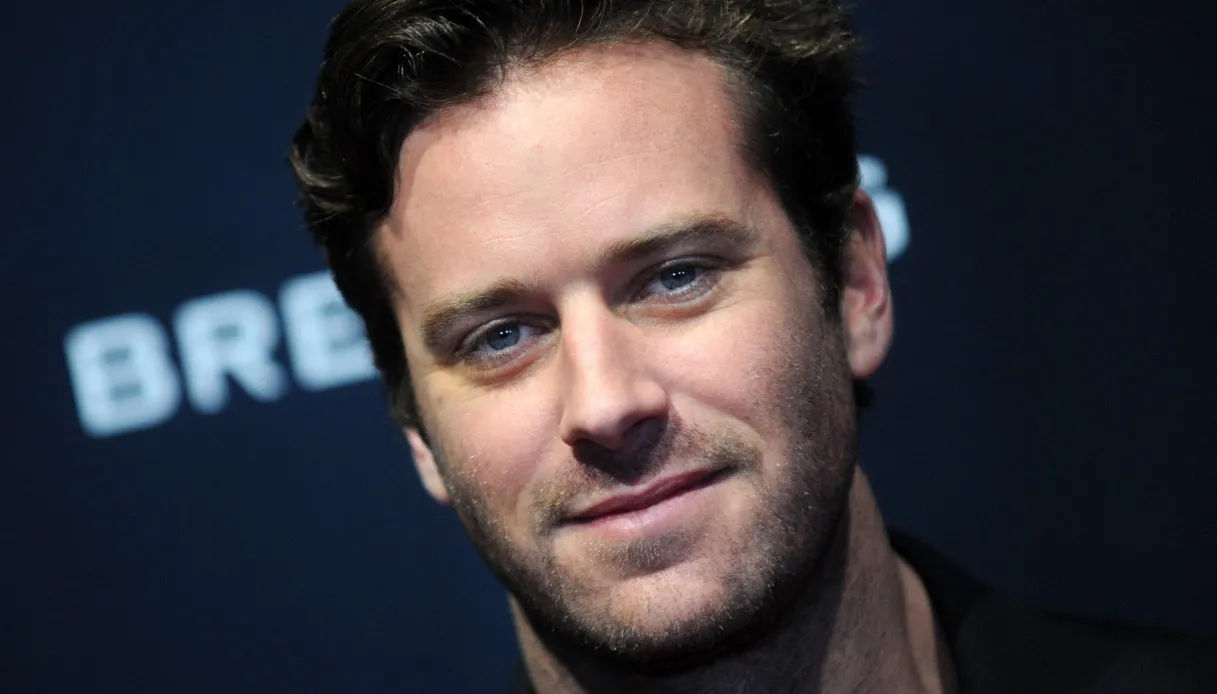 Armie Hammer a efectuat operația de vasectomie după acuzațiile de canibalism și viol.