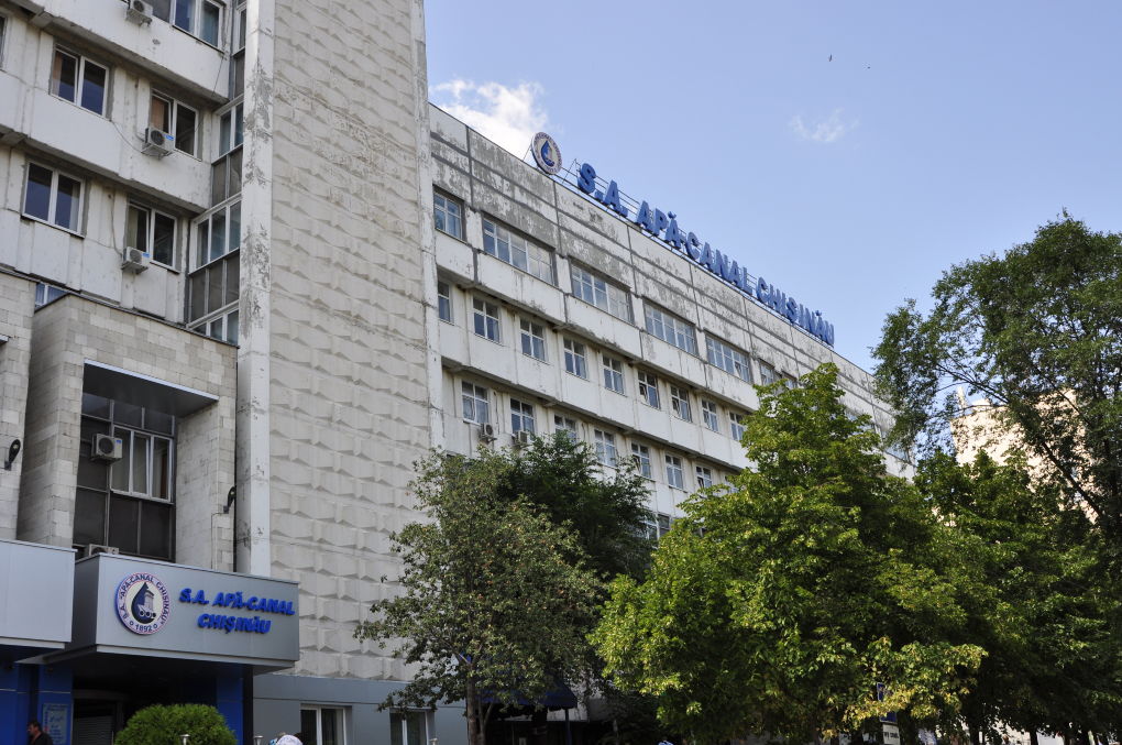 В период мини-каникул, объявленных на следующую неделю, предприятие Apă-Canal Chișinău будет работать. Фото: realitatea.md.
