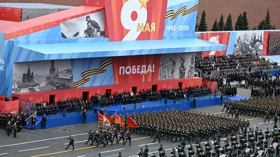 Парад в Москве 9 мая прошел без техники и длился 45 минут.