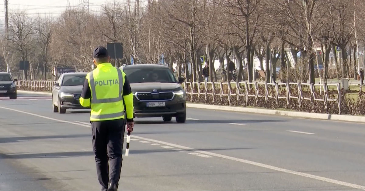 În Capitală, polițiștii au aplicat 30 de amenzi în jumătate de oră pentru transportul copiilor fără scaune auto.