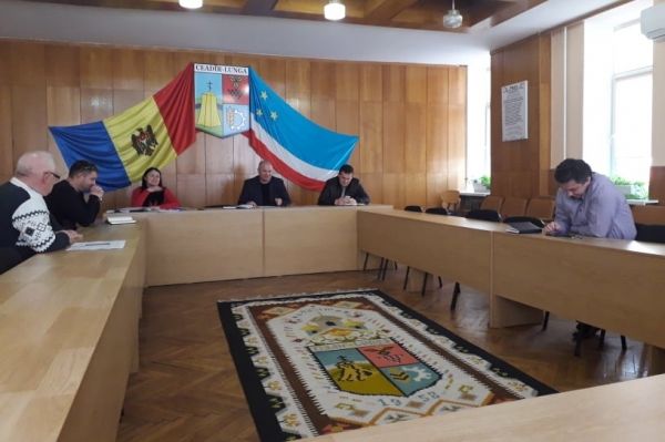 В Чадыр-Лунге вновь закрыли движение общественного транспорта.