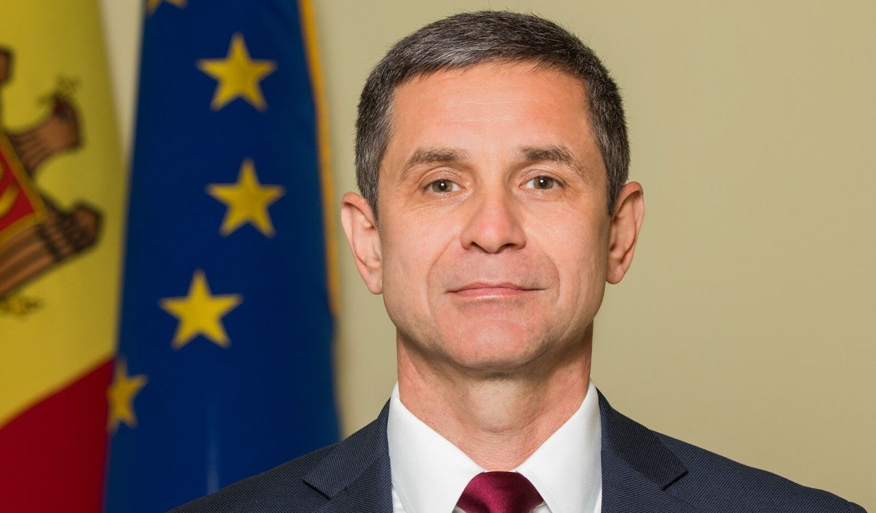 Nosatîi: A doua cetățenie poate atrage obligații militare.