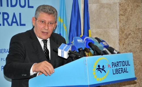 Mihai Ghimpu s-a îndrăgostit lulea. Foto: tribuna.md
