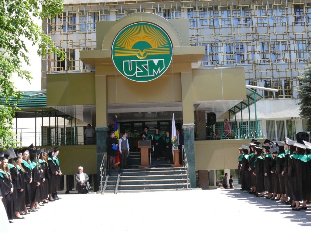 USM, obligată să-şi revadă decizia de finanţare a unor locuri de studii din cont propriu . Foto: usm.md