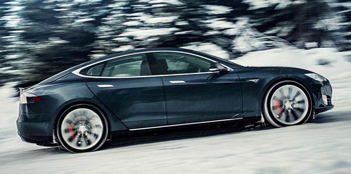Tesla откроет представительство в России.