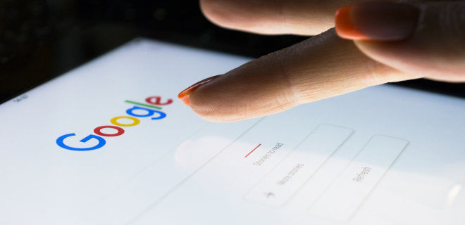 Google будет автоматически удалять историю поиска и просмотров.