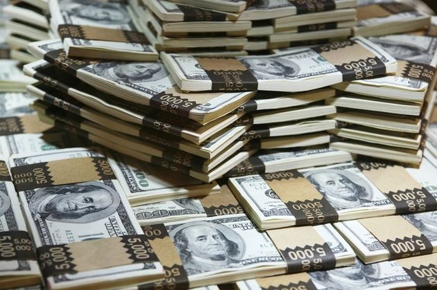 За первые три недели 2022 года валютные резервы сократились на $100 млн.