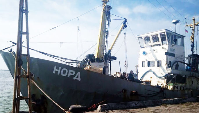 Экипажу судна «Норд» снова не позволили покинуть Украину.