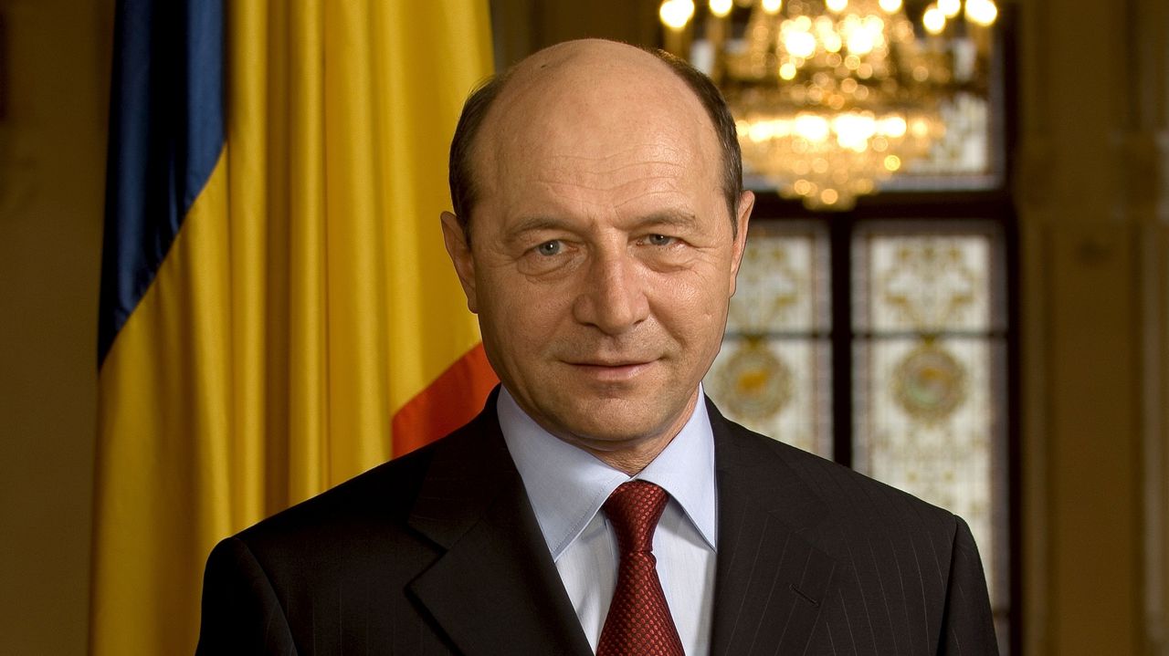 Traian Băsescu a fost audiat astăzi de judecători, în dosarul răpirii jurnaliştilor români în Irak. Foto: nasul.tv
