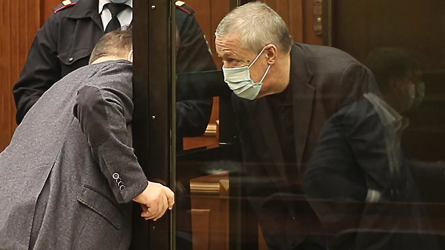 Адвокат рассказал, когда Ефремов может рассчитывать на УДО.